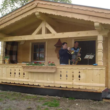 Urlaub-am-bio-bauernhof-achrainer-moosen-alpenrose アパート
