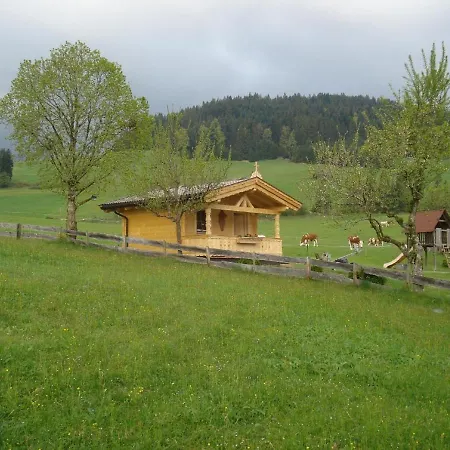 Urlaub-am-bio-bauernhof-achrainer-moosen-alpenrose * ホップフガルテン・イム・ブリクセンタール